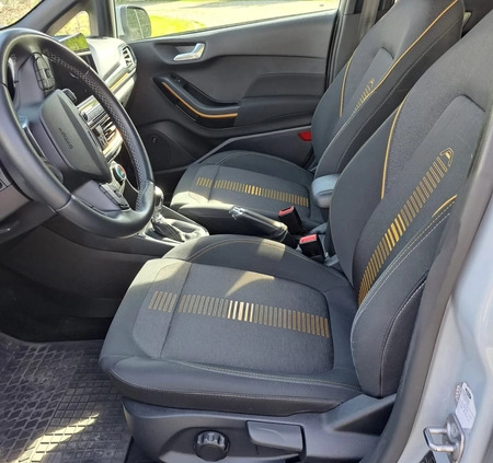 Ford Fiesta cena 52300 przebieg: 109000, rok produkcji 2018 z Lubań małe 106